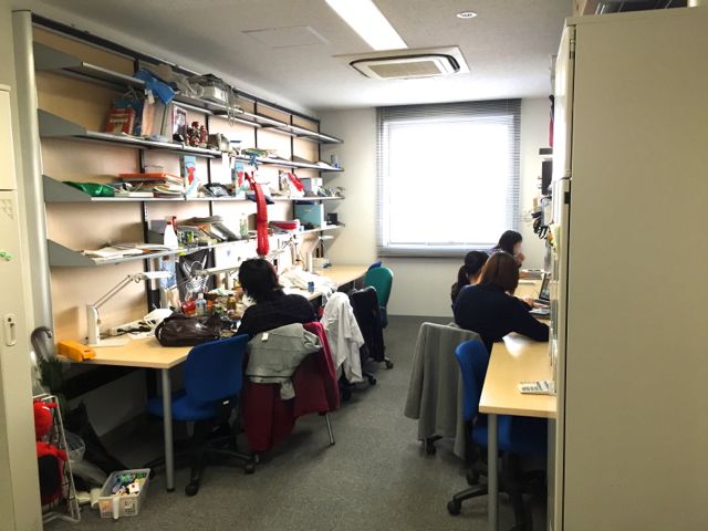 学生のオフィスです