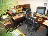 110711_side_desk
