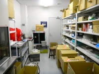 110331_4dark_room